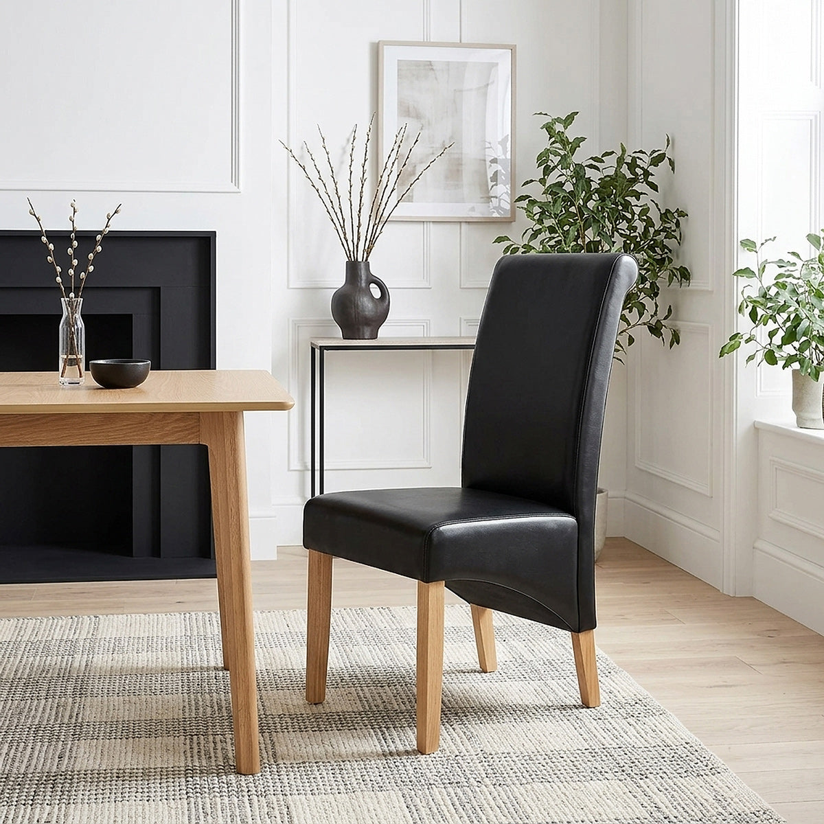 Silla Cuero Regenerado Madera - Carlo Roble Negro