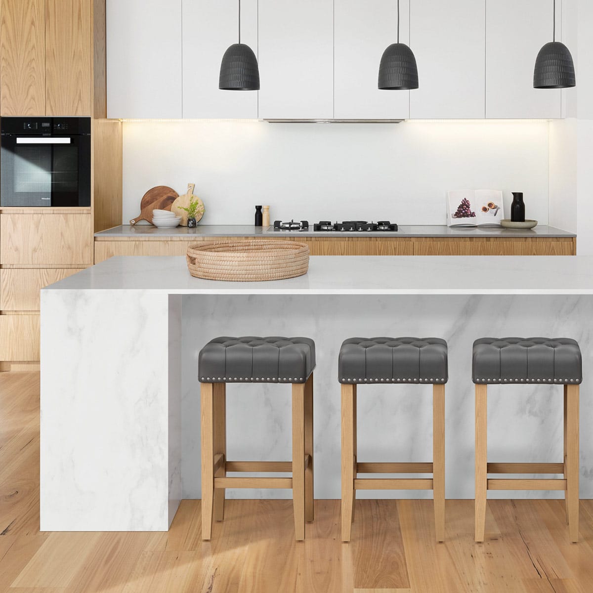 Banqueta Cuero Regenerado Madera - Chelsea Gris