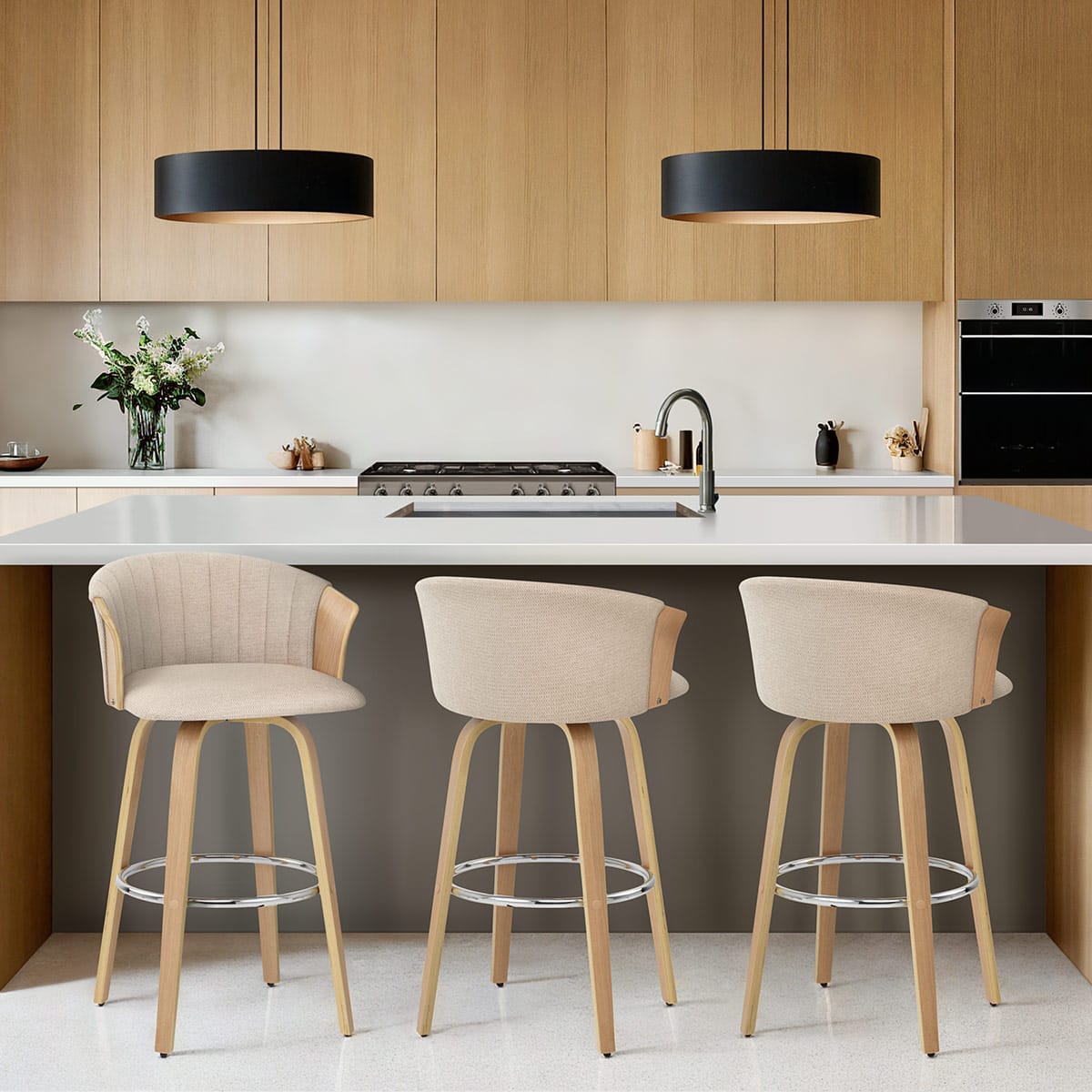 Taburete de bar Coral en roble y tela beige