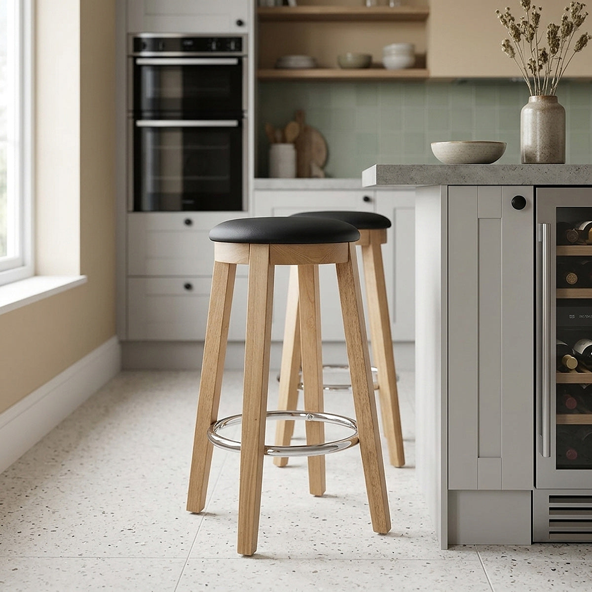 Taburete Roble - Ikon Negro