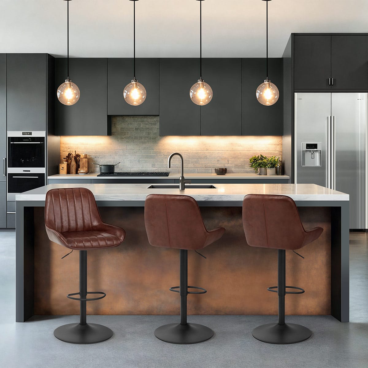 Mustang Gas Lift Bar Stool Marrón