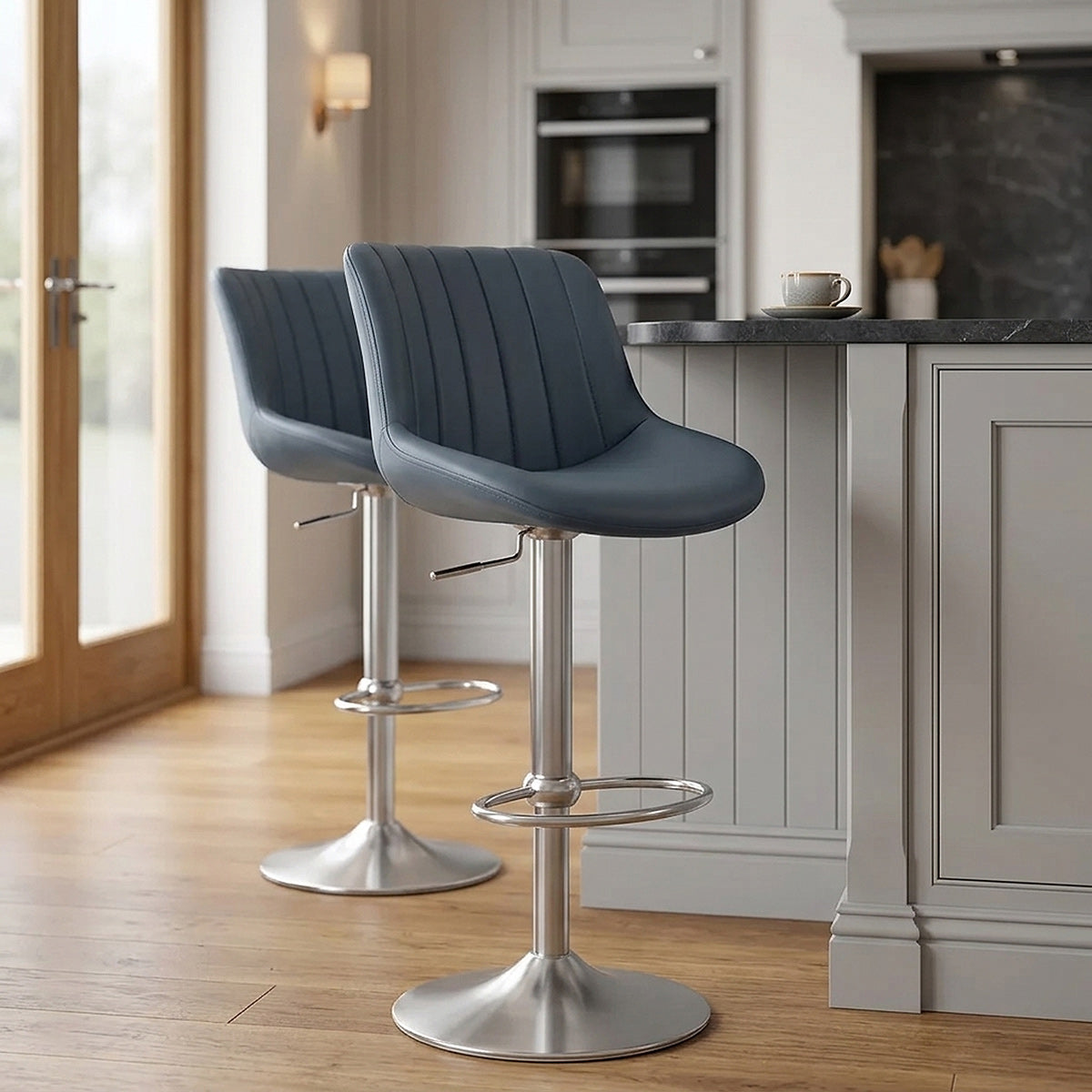Taburete Cuero Real - Versailles Azul
